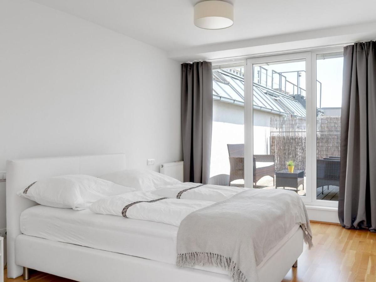 Elegant Apartment In Vienna With Patio Kültér fotó