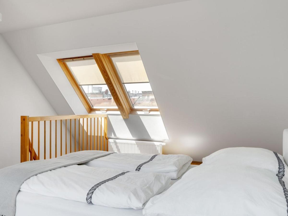 Elegant Apartment In Vienna With Patio Kültér fotó