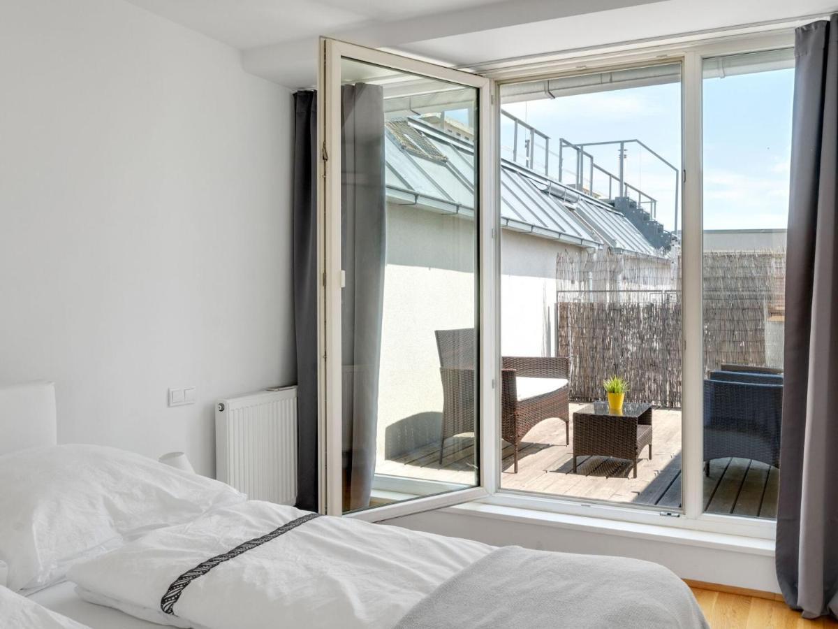 Elegant Apartment In Vienna With Patio Kültér fotó