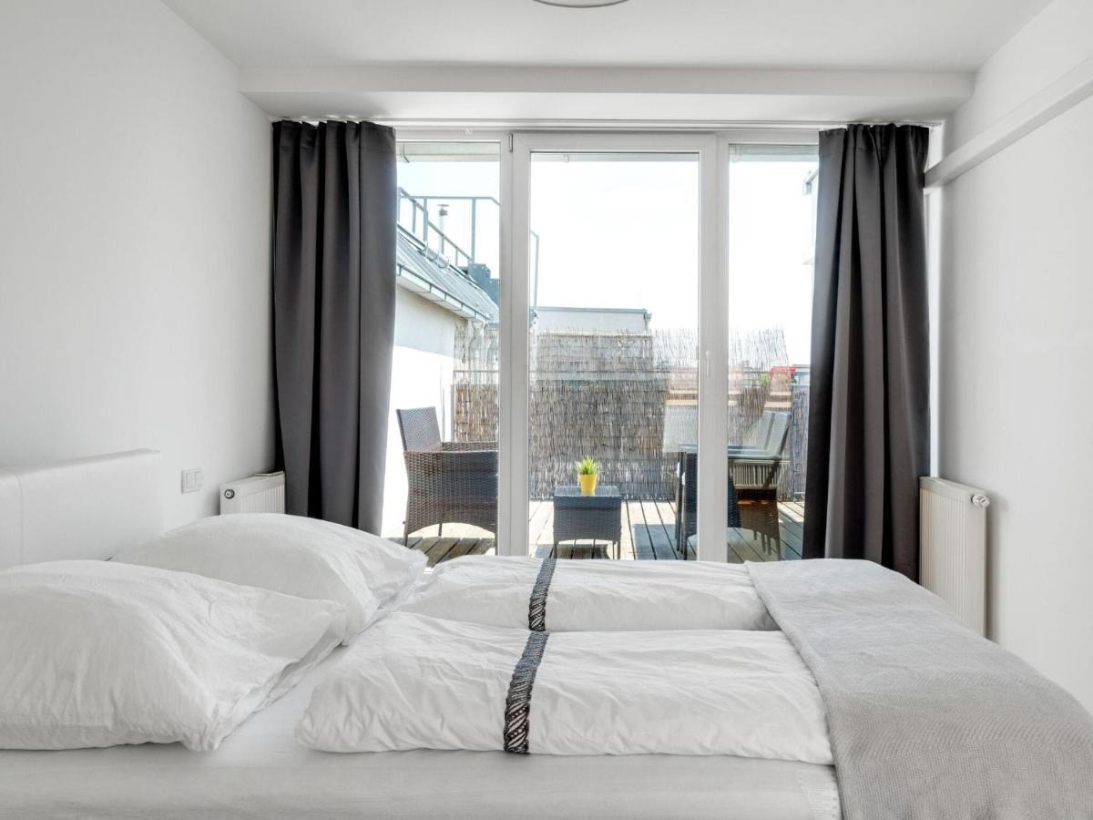 Elegant Apartment In Vienna With Patio Kültér fotó